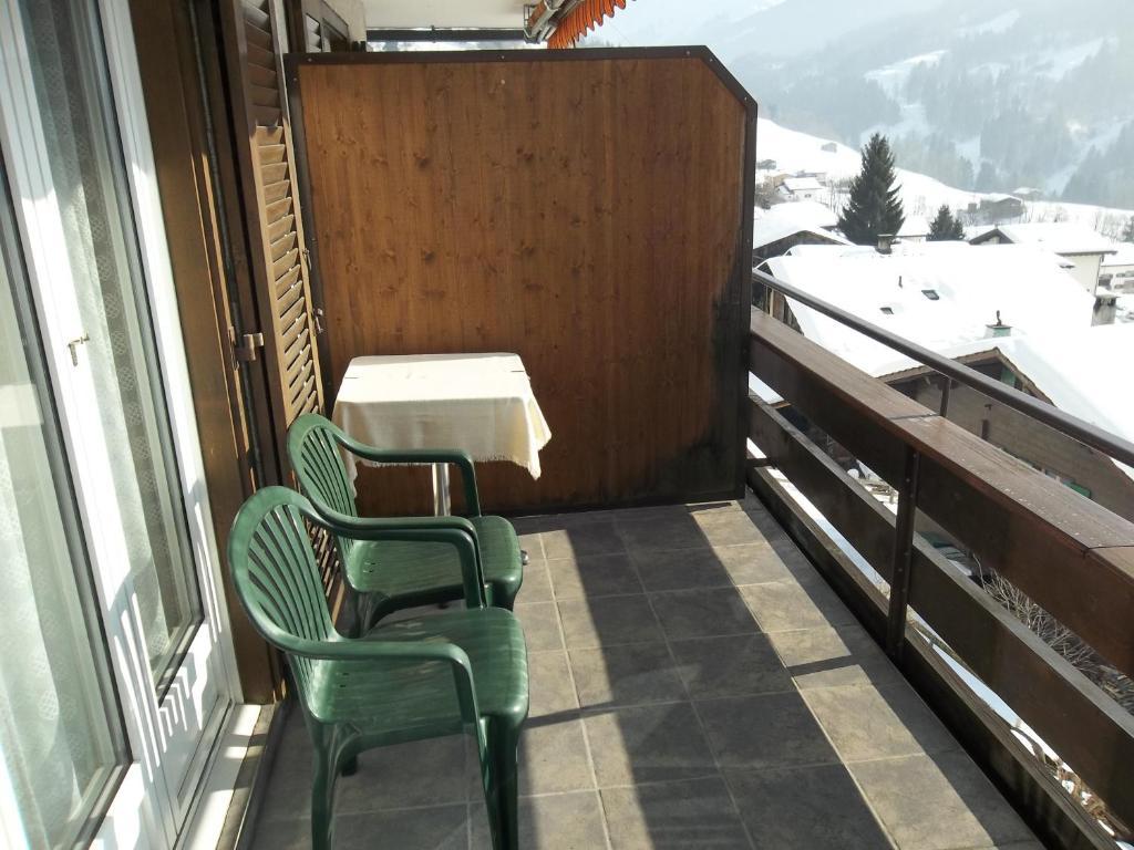 Hotel Old-Jnn Saas im Prattigau Номер фото