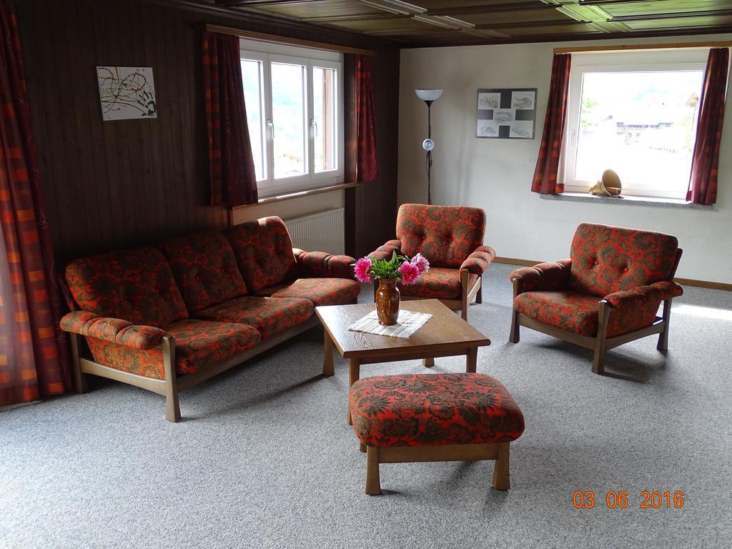 Hotel Old-Jnn Saas im Prattigau Номер фото