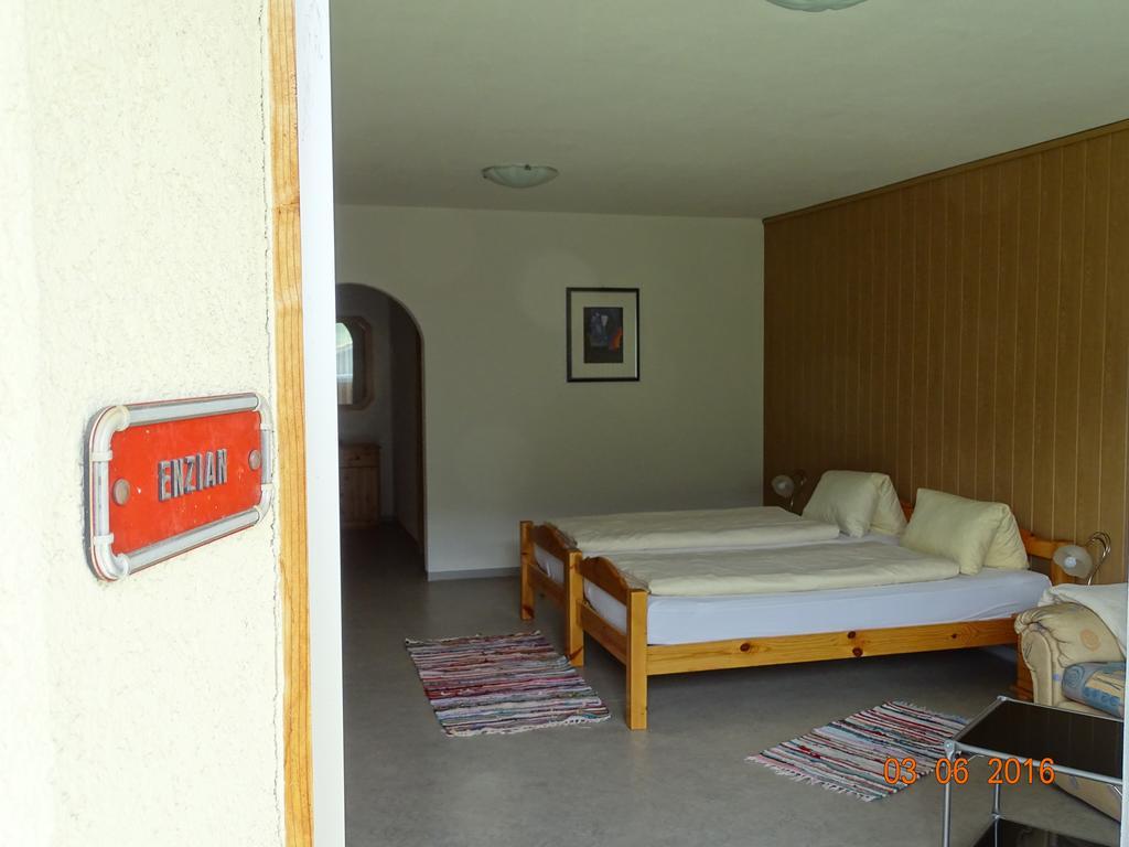 Hotel Old-Jnn Saas im Prattigau Номер фото